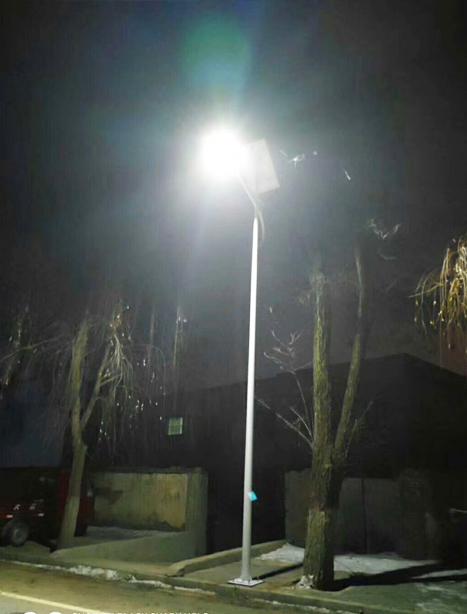 积石山县城东太阳能路灯项目